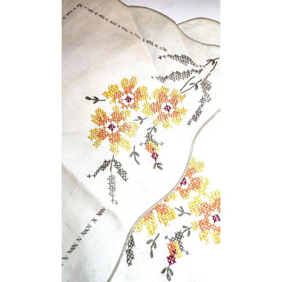 Elegant Vintage Hand Embroidered 8 Piece Linen Placemat/Napkin Modern Cottagecor - Picture 5 of 10